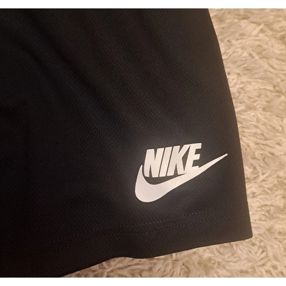 Nike‎ Mesh Training Shorts Youth Size 6 Black